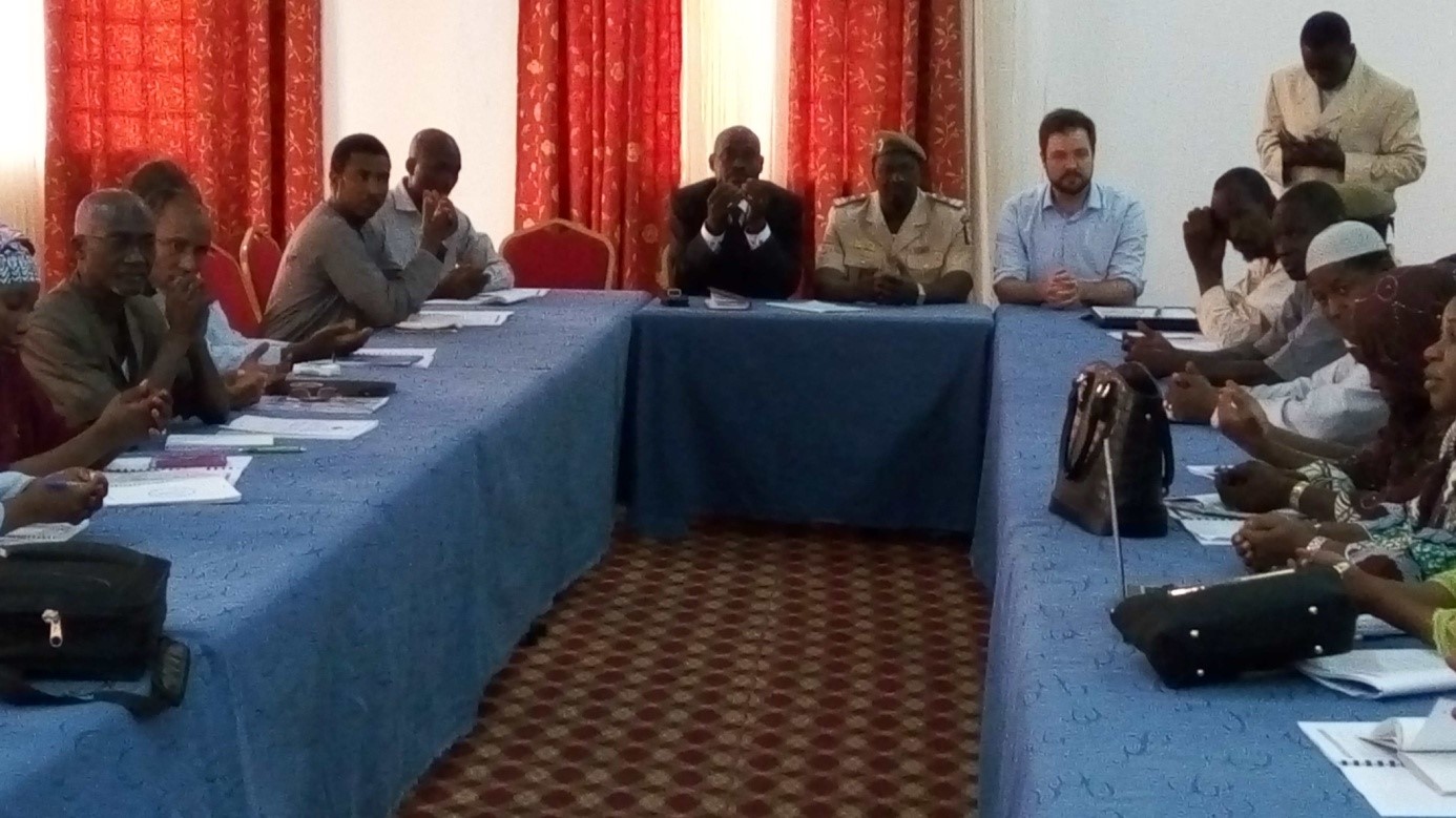 The coordinator of the project Gousmane Moussa standing. The coordinator of the project Gousmane Moussa standing.