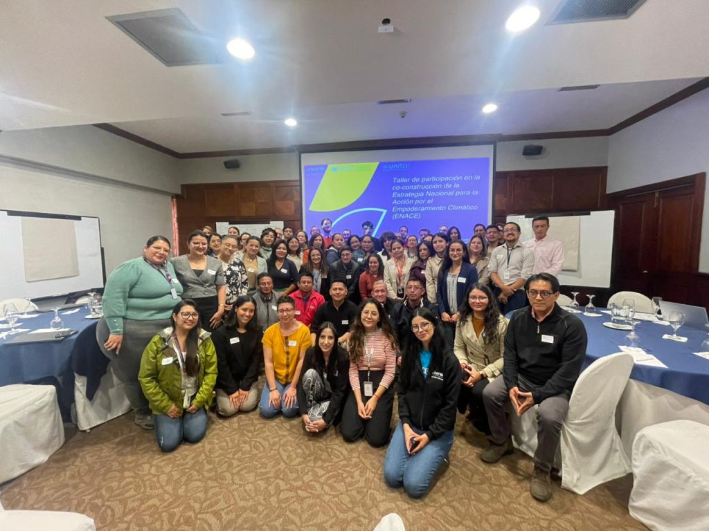 Group picture with participants during the workshop in Quito.